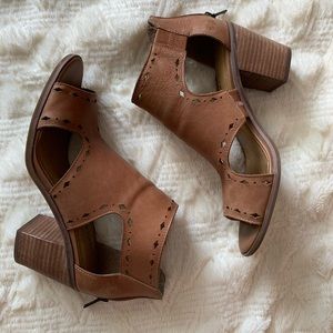 Lucky brand booties 7.5